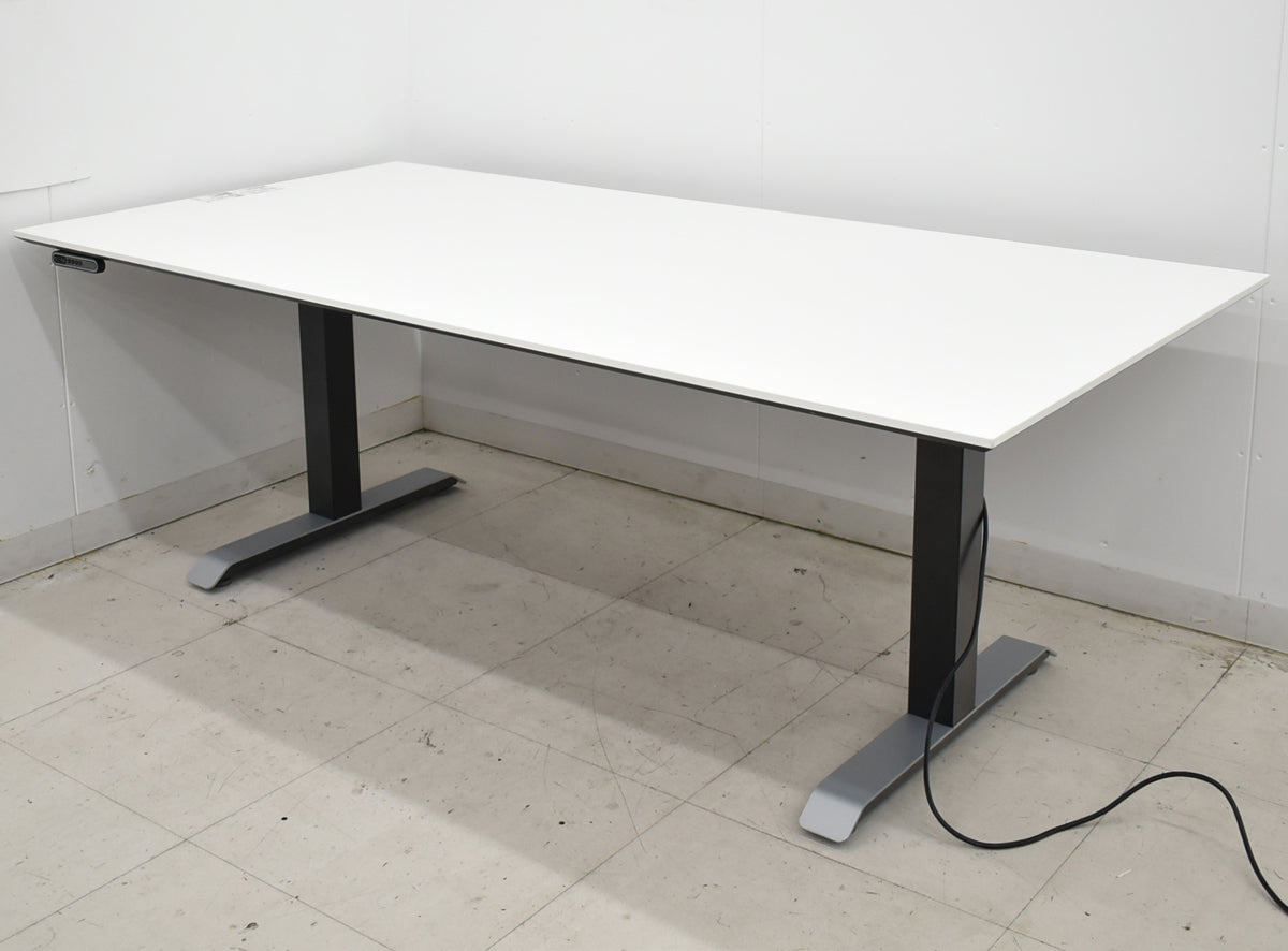 【中古】コクヨ　シークエンス　電動昇降会議テーブル　幅1800　2019年製　2025111306【中古オフィス家具】