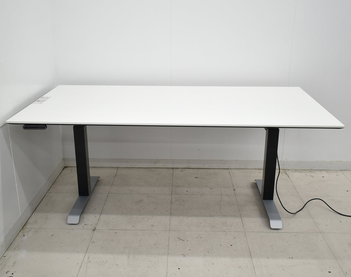 【中古】コクヨ　シークエンス　電動昇降会議テーブル　幅1800　2019年製　2025111306【中古オフィス家具】