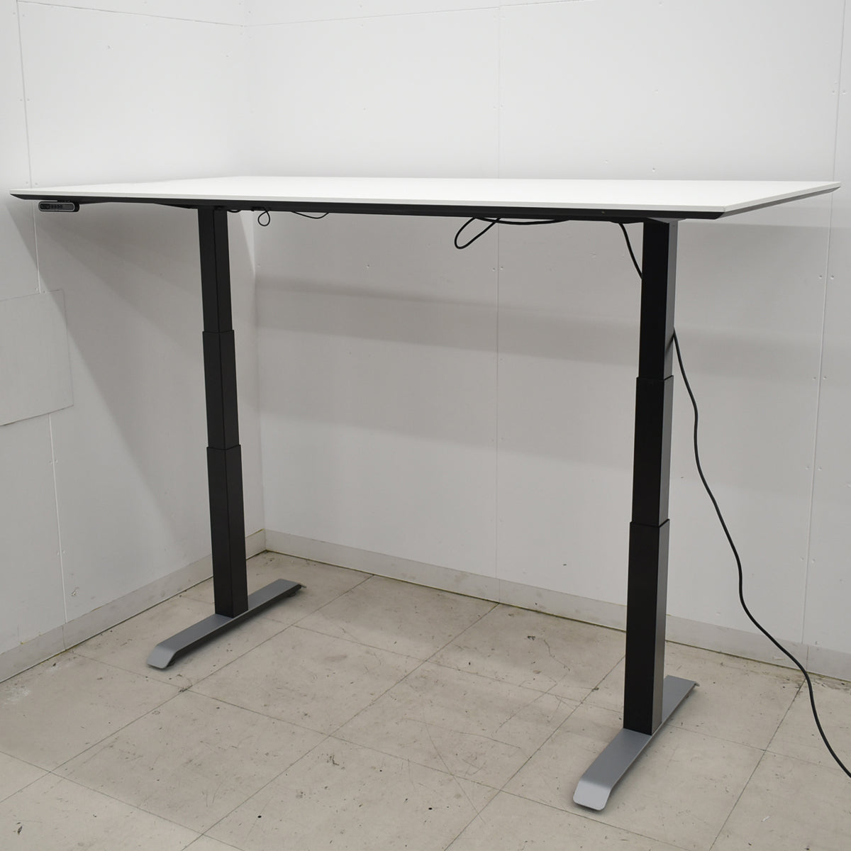 【中古】コクヨ　シークエンス　電動昇降会議テーブル　幅1800　2019年製　2025111306【中古オフィス家具】