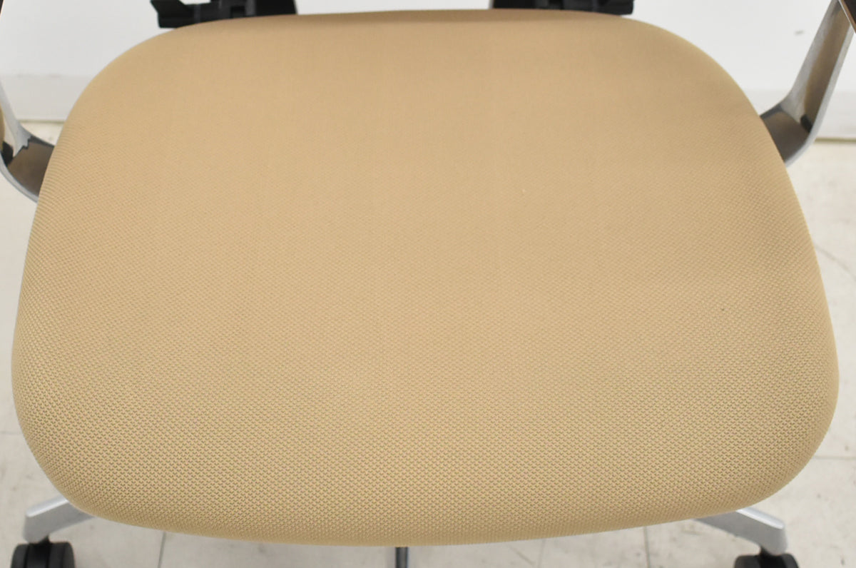 【中古】コクヨ　デュオラ　固定肘　ハンガー　ポリッシュ　2020年製　2025111403【中古オフィス家具】