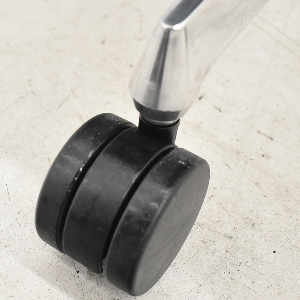 【中古】コクヨ　デュオラ　固定肘　ハンガー　ポリッシュ　2020年製　2025111403【中古オフィス家具】