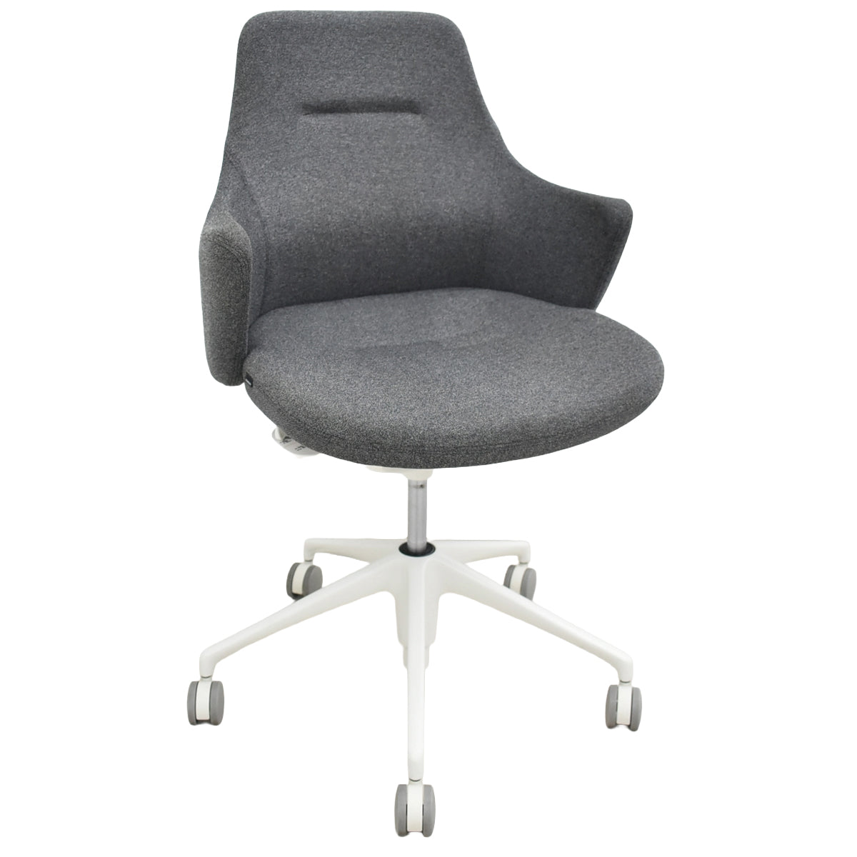 【中古】 オカムラ　ライブス　ワークチェアシリーズ　ローバック　2022年製　2025111702【中古オフィス家具】