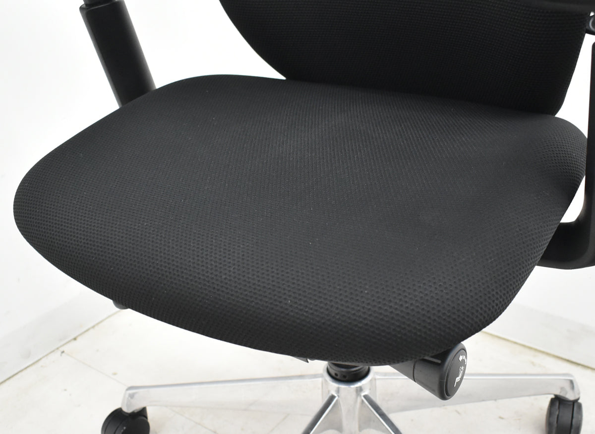 【中古】オカムラ　シルフィー　ハイバック　可動肘　バックカーブアジャスト　前傾機能　ポリッシュ　2025111703【中古オフィス家具】