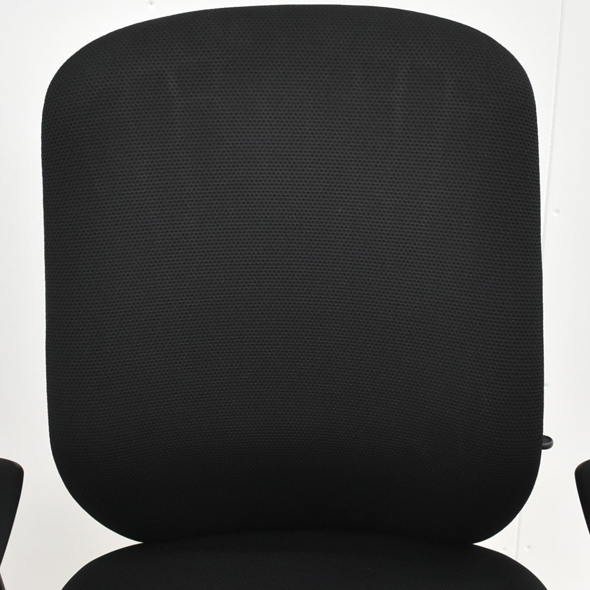 【中古】オカムラ　シルフィー　ハイバック　可動肘　バックカーブアジャスト　前傾機能　ポリッシュ　2025111704【中古オフィス家具】