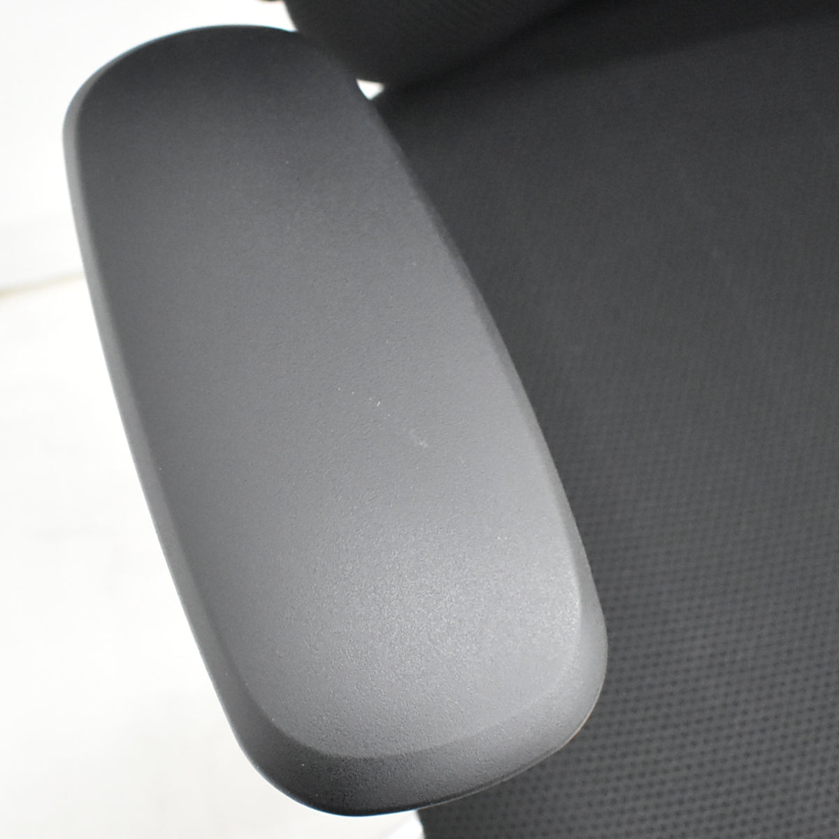 【中古】オカムラ　シルフィー　ハイバック　可動肘　バックカーブアジャスト　前傾機能　ポリッシュ　2025111704【中古オフィス家具】