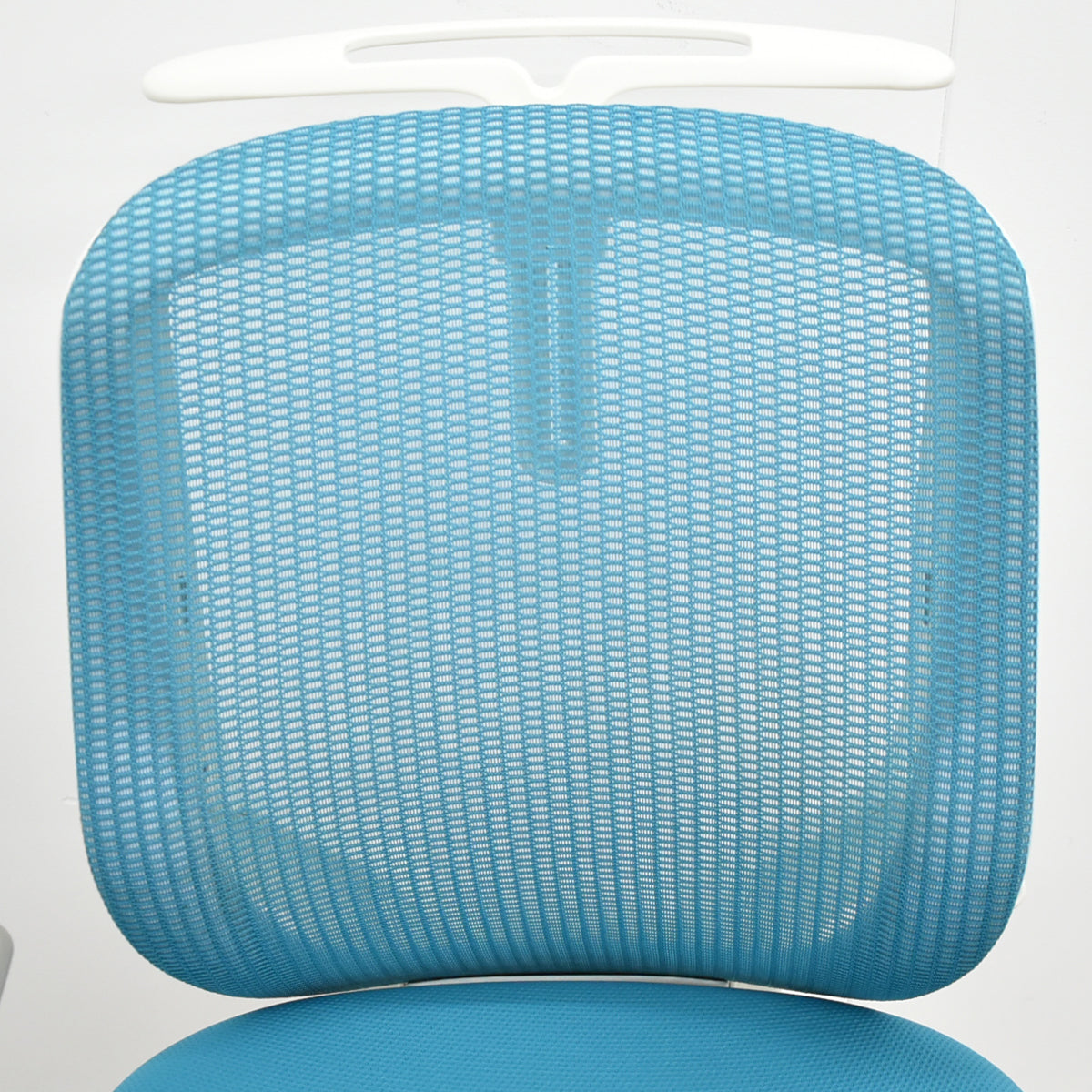 【中古】オカムラ　シルフィー　ローバック　固定肘　ハンガー　ポリッシュ　2018年製　2025111707【中古オフィス家具】