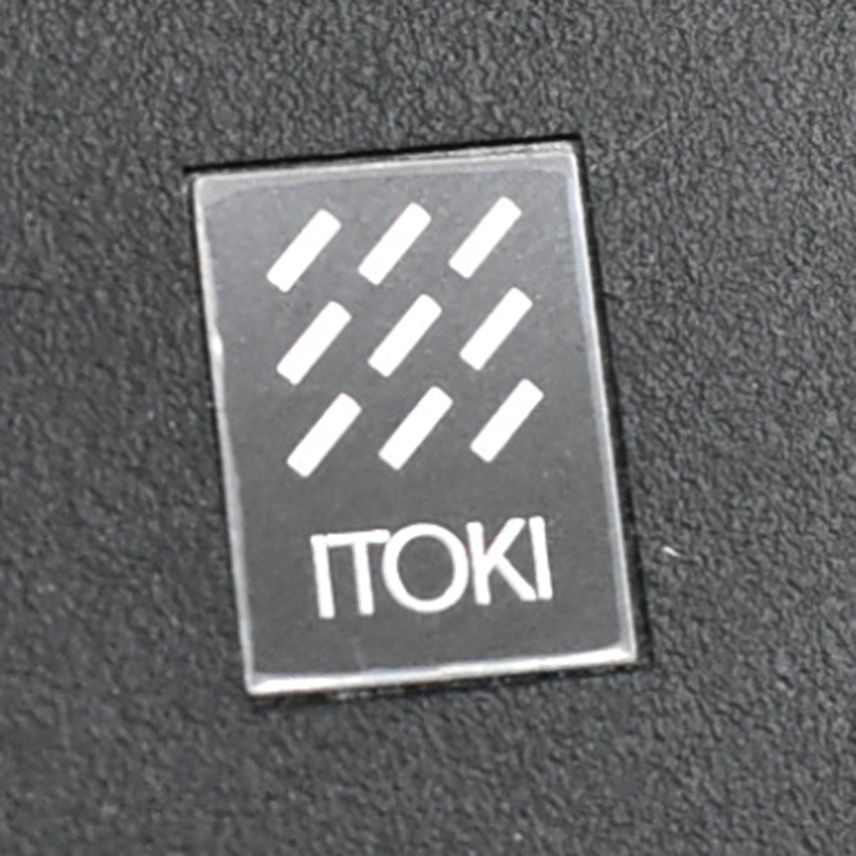 【中古】イトーキ　ヴェント　ハイバック　可動肘　オートマチックランバーテンション　ポリッシュ　ストライプメッシュ　2025111708【中古オフィス家具】