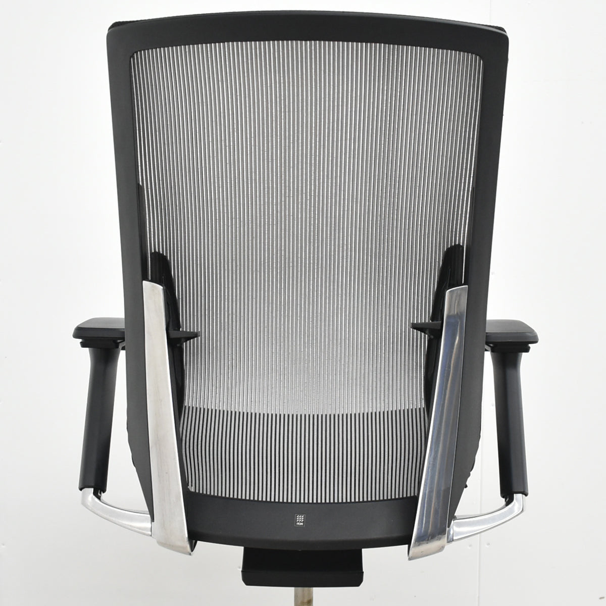 【中古】イトーキ　ヴェント　ハイバック　可動肘　オートマチックランバーテンション　ポリッシュ　ストライプメッシュ　2025111708【中古オフィス家具】