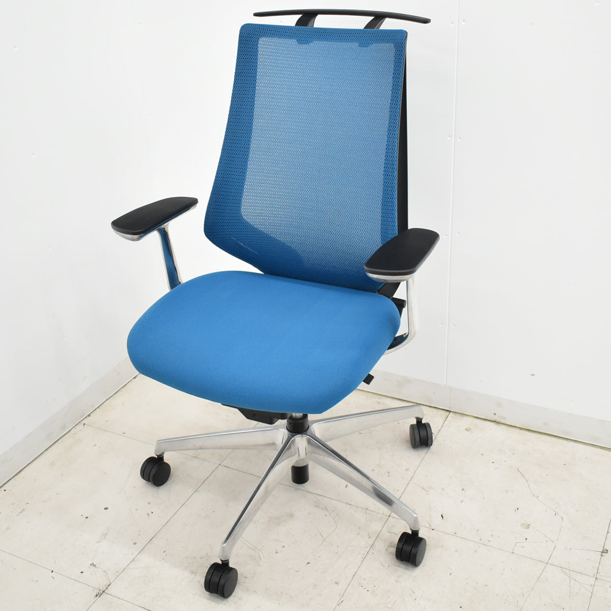 【中古】コクヨ　デュオラ　ハイバック　固定肘　ハンガー　ポリッシュ　2020年製　2025111803【中古オフィス家具】