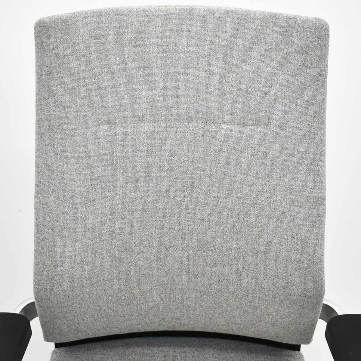 【中古】ウィルクハーン　ONチェア　ハイバック　可動肘　アルミ脚　ヘアライン仕上げ　2025111805【中古オフィス家具】