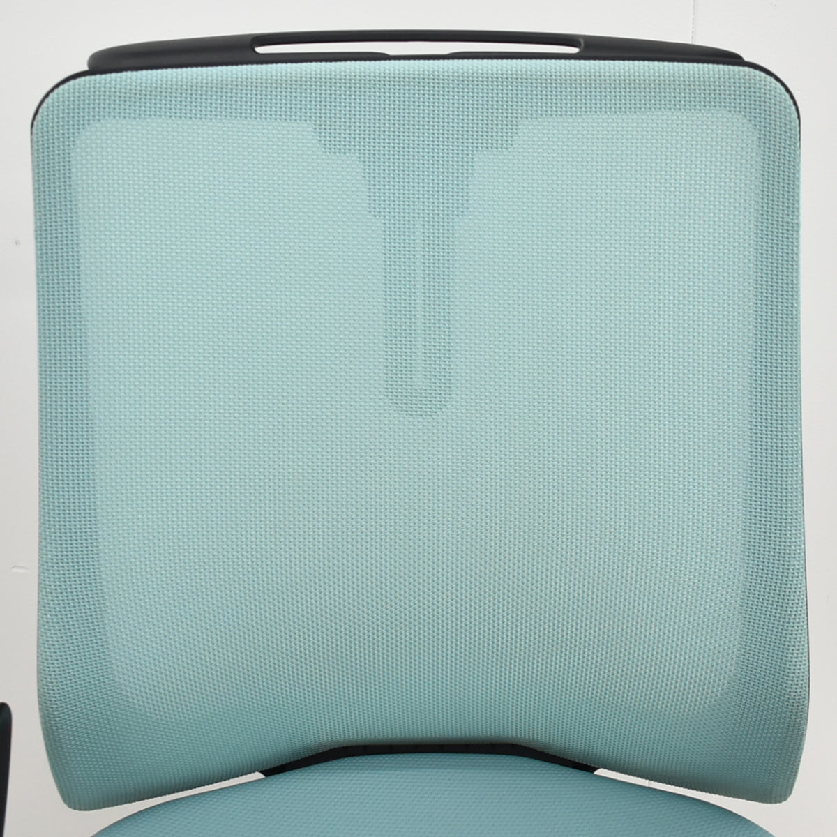 【中古】オカムラ　フルーエントチェア　ローバック　固定肘　ハンガー　2025112001【中古オフィス家具】