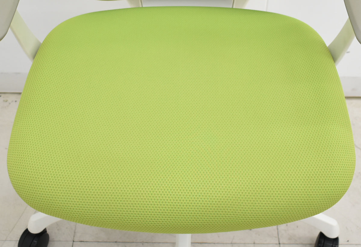 【中古】オカムラ　シルフィー　ハイバック　固定肘　前傾機能　バックカーブアジャスト　2025112003【中古オフィス家具】