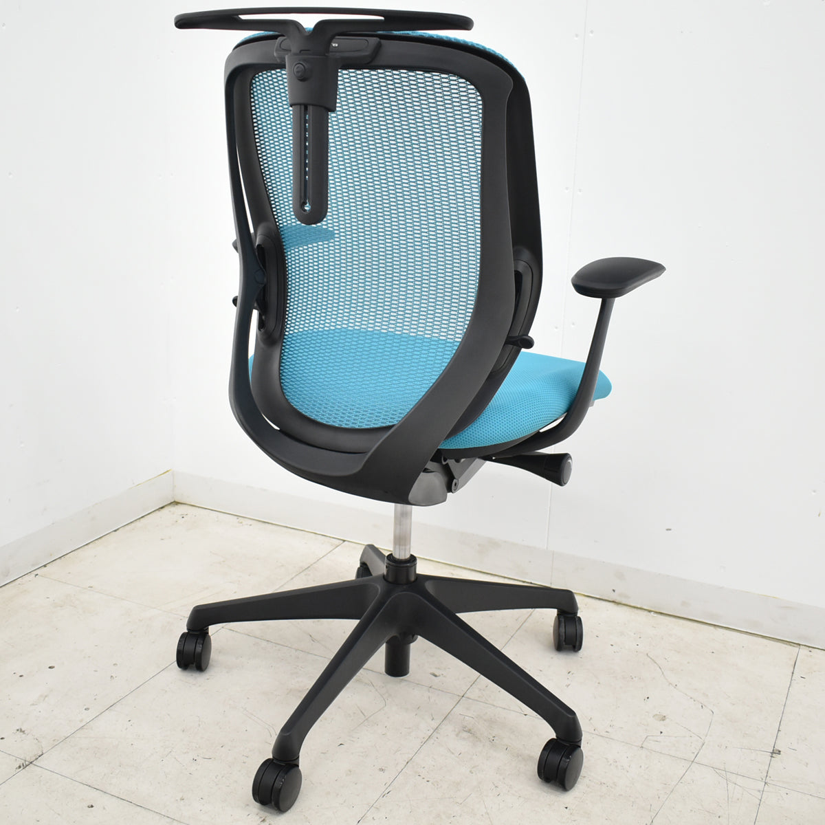 【中古】オカムラ　シルフィー　ローバック　固定肘　前傾機能　バックカーブアジャスト　ハンガー　2025112004【中古オフィス家具】