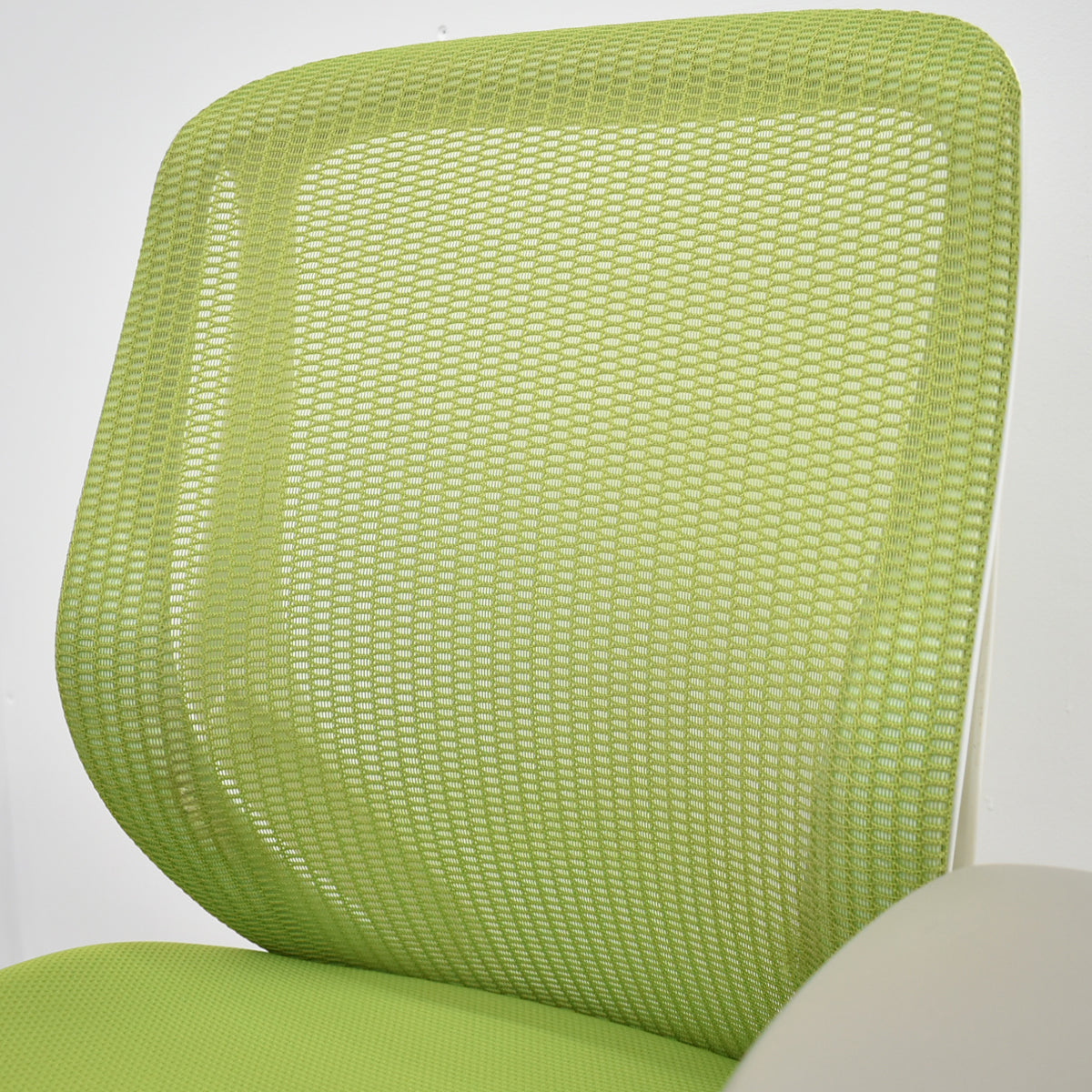 【中古】オカムラ　シルフィー　ローバック　固定肘　前傾機能　バックカーブアジャスト　2025112005【中古オフィス家具】