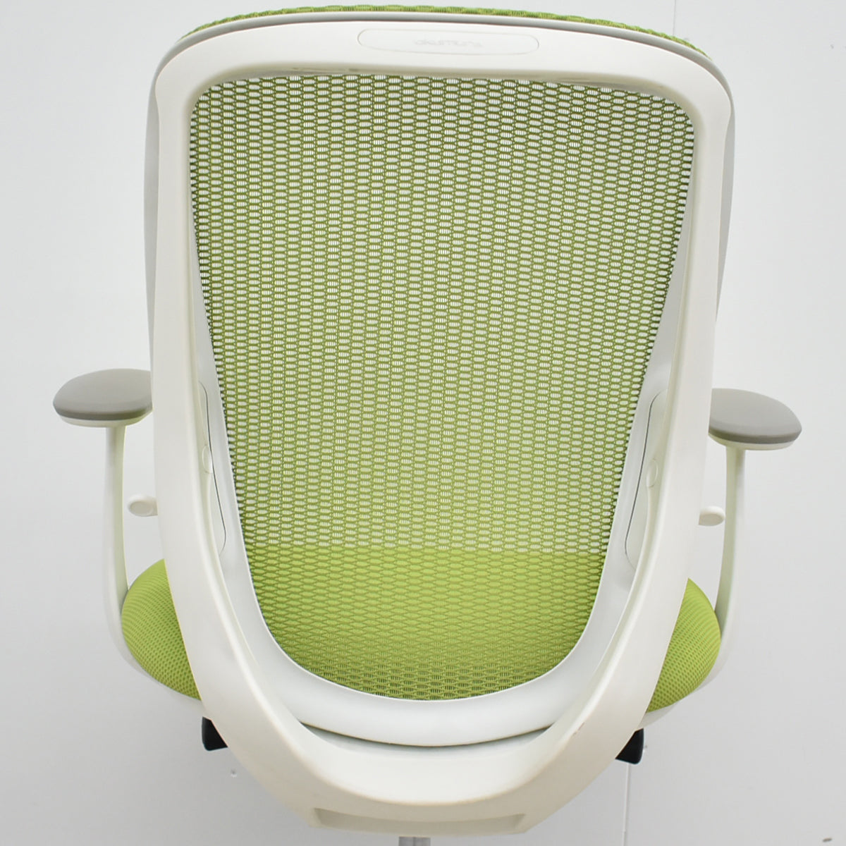 【中古】オカムラ　シルフィー　ローバック　固定肘　前傾機能　バックカーブアジャスト　2025112005【中古オフィス家具】