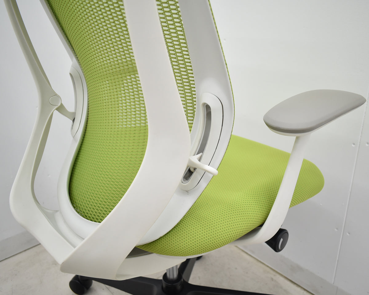 【中古】オカムラ　シルフィー　ローバック　固定肘　前傾機能　バックカーブアジャスト　2025112005【中古オフィス家具】