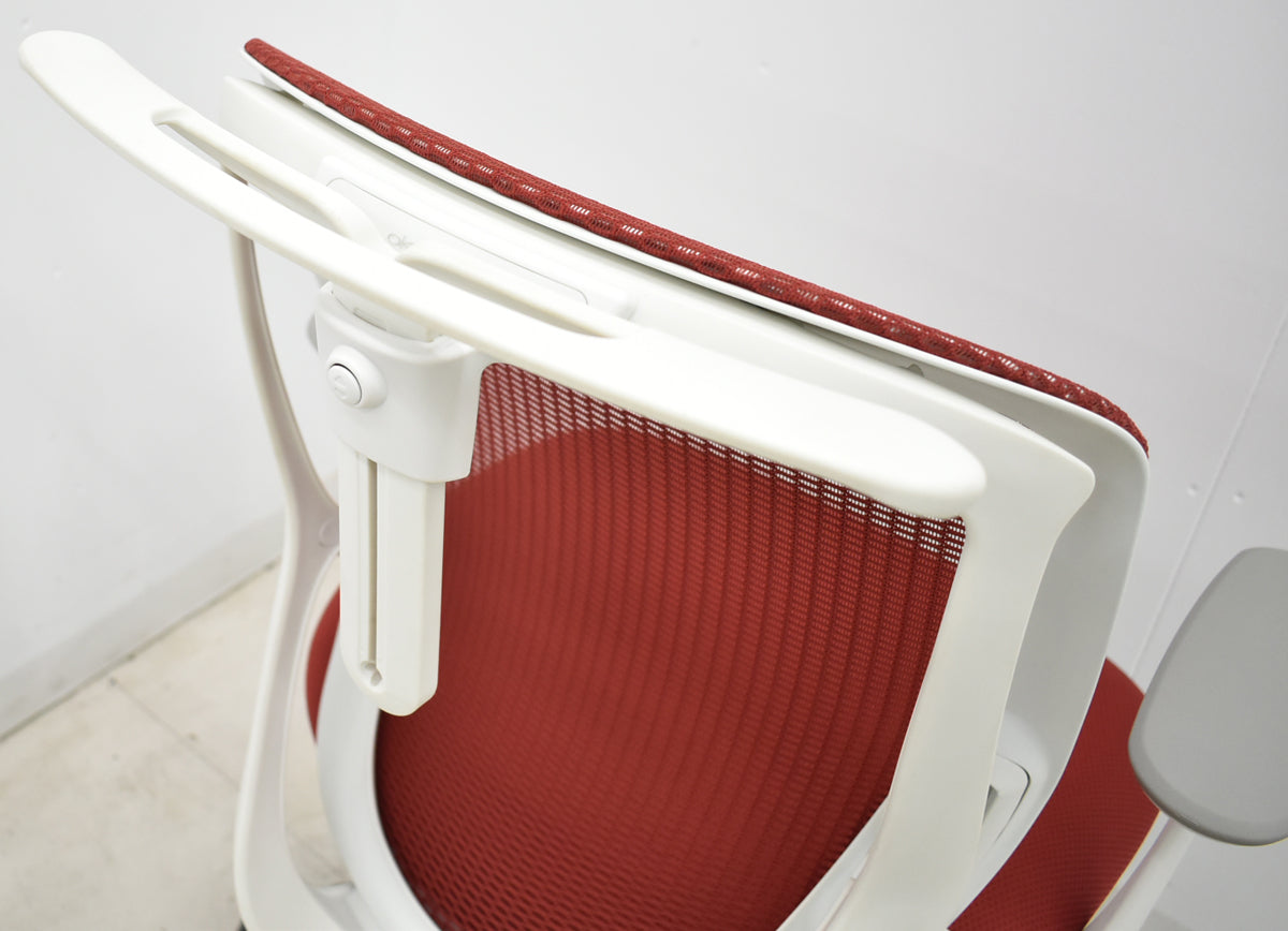 【中古】オカムラ　シルフィー　ローバック　固定肘　前傾機能　バックカーブアジャスト　ハンガー　2025112006【中古オフィス家具】