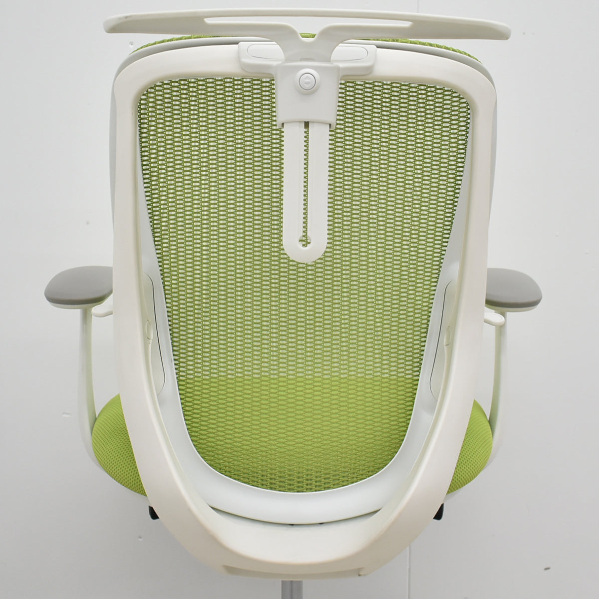 【中古】オカムラ　シルフィー　ローバック　固定肘　前傾機能　バックカーブアジャスト　ハンガー　2025112007【中古オフィス家具】