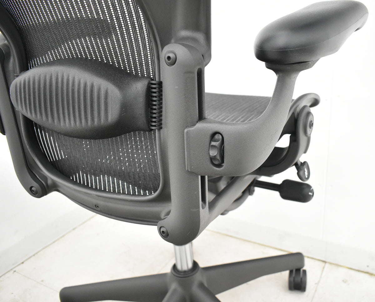 【中古】ハーマンミラー　アーロンチェア　Bサイズ　フル装備　ランバーサポート　2025112008【中古オフィス家具】
