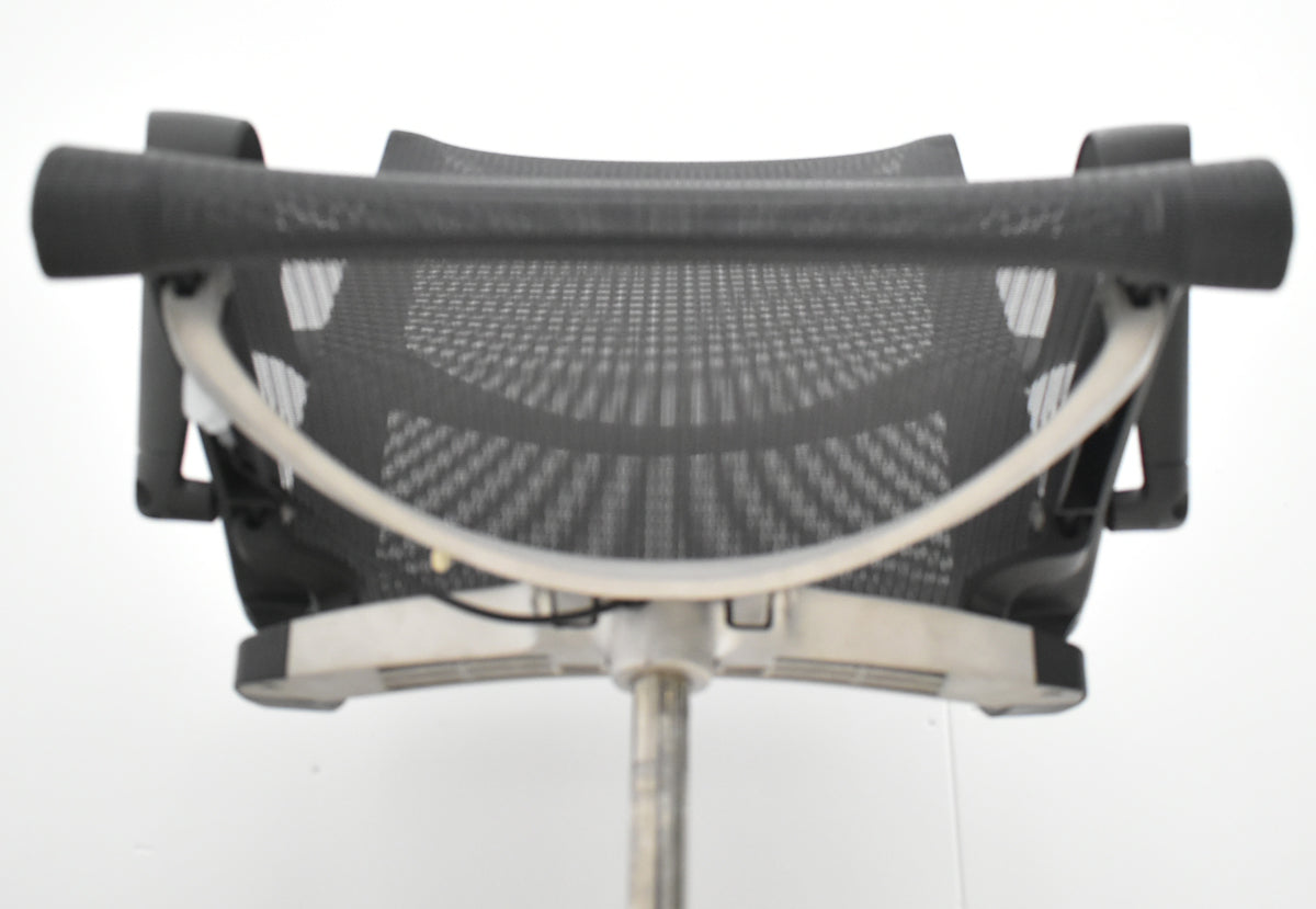 【中古】ハーマン・ミラー　セトゥチェア　マルチパーパスチェア　固定肘　2025112204【中古オフィス家具】