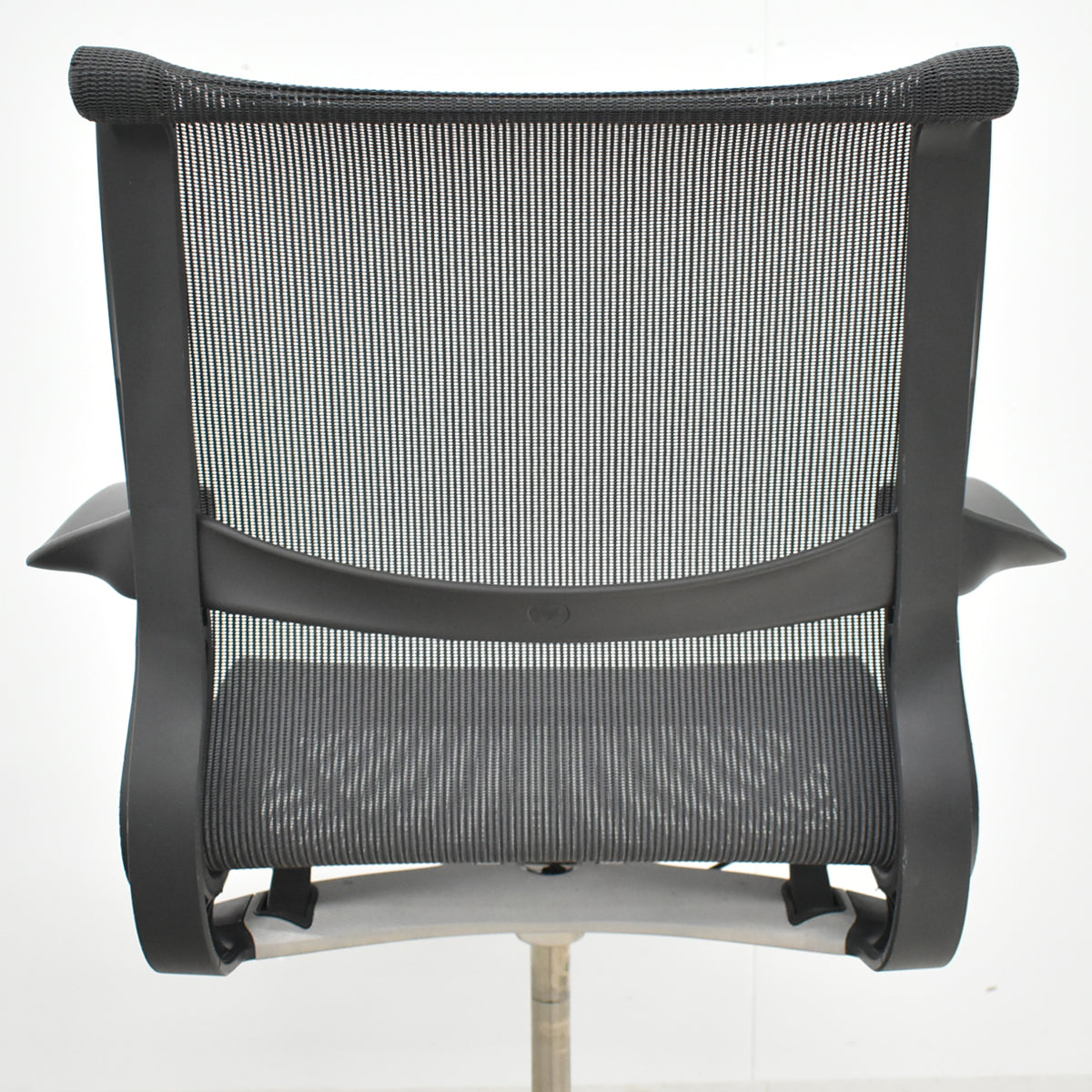 【中古】ハーマン・ミラー　セトゥチェア　マルチパーパスチェア　固定肘　2025112204【中古オフィス家具】