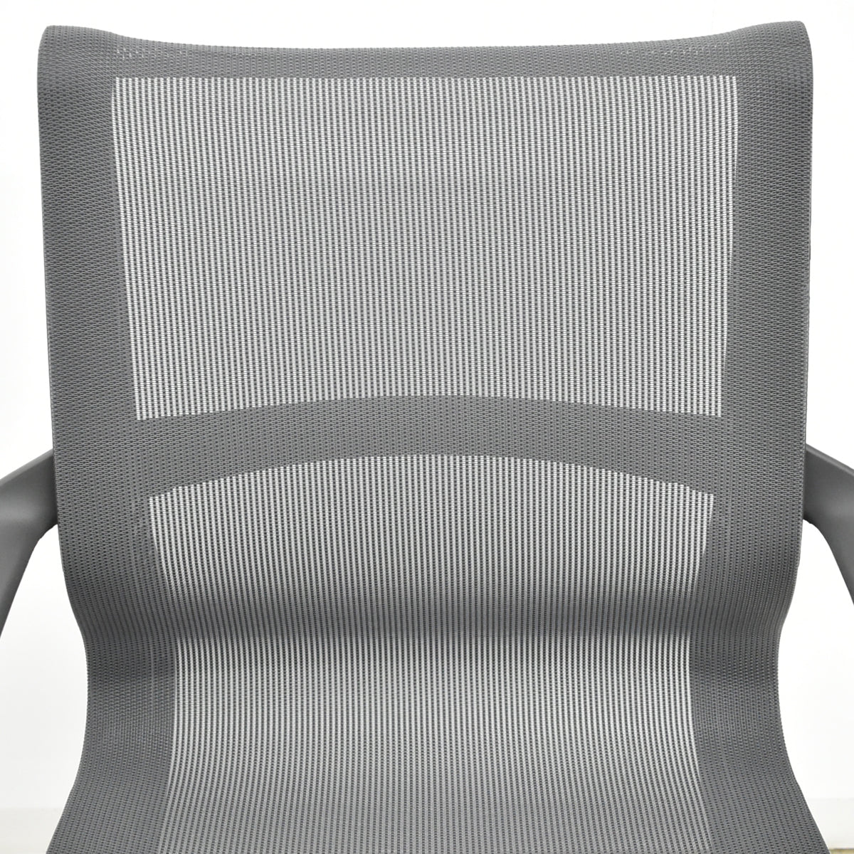 【中古】ハーマン・ミラー　セトゥチェア　マルチパーパスチェア　固定肘　2025112205【中古オフィス家具】