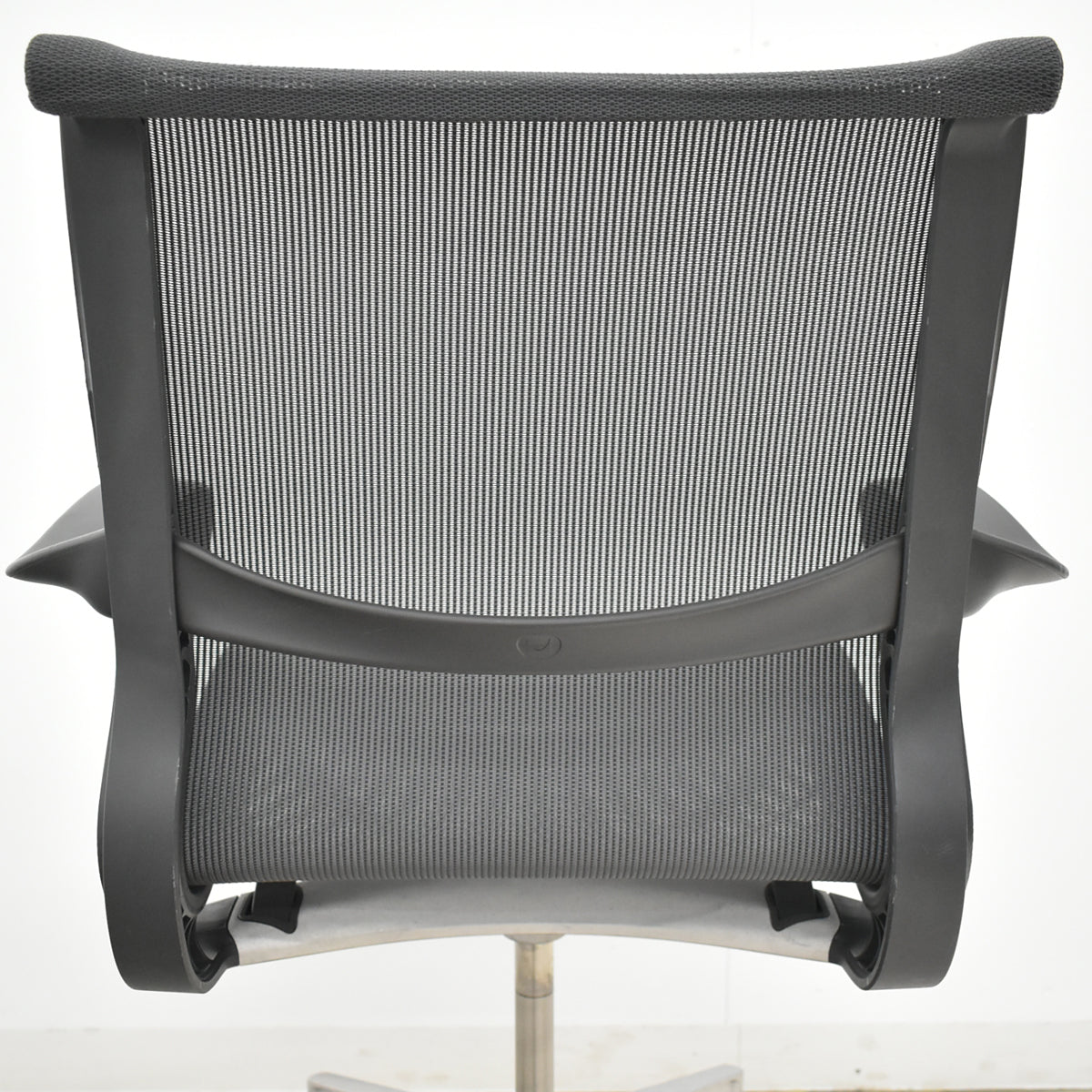【中古】ハーマン・ミラー　セトゥチェア　マルチパーパスチェア　固定肘　2025112205【中古オフィス家具】