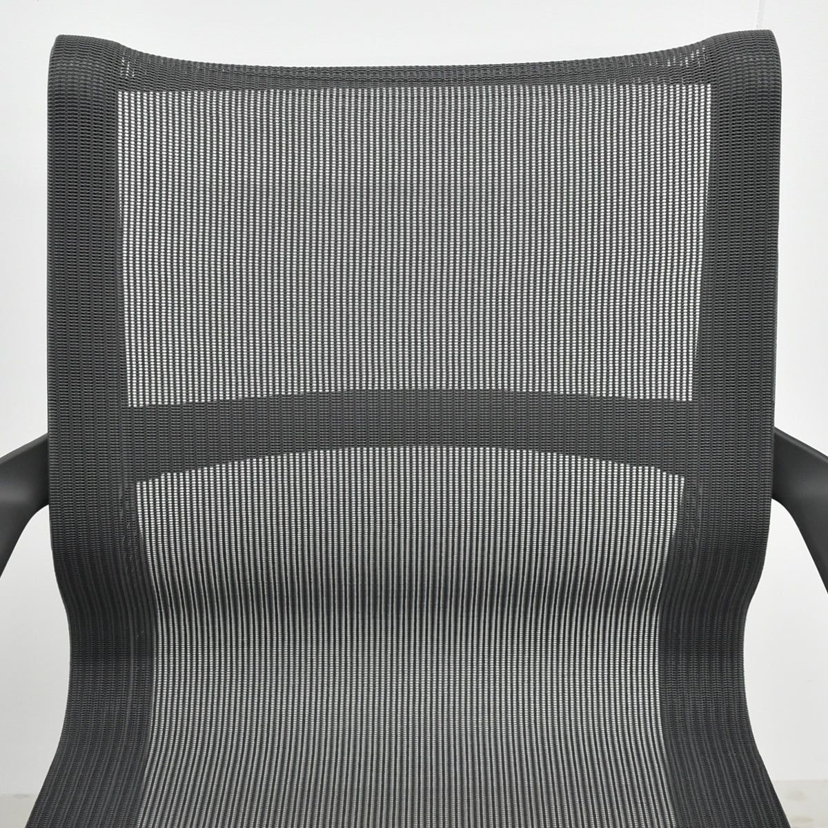 【中古】ハーマン・ミラー　セトゥチェア　マルチパーパスチェア　固定肘　2025112501【中古オフィス家具】