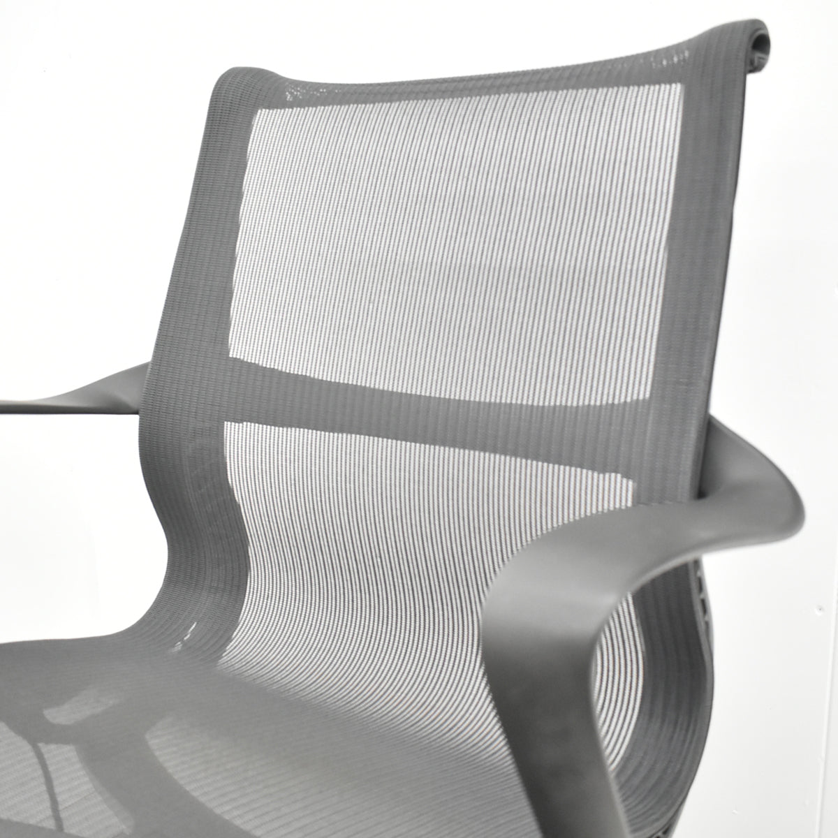 【中古】ハーマン・ミラー　セトゥチェア　マルチパーパスチェア　固定肘　2025112501【中古オフィス家具】