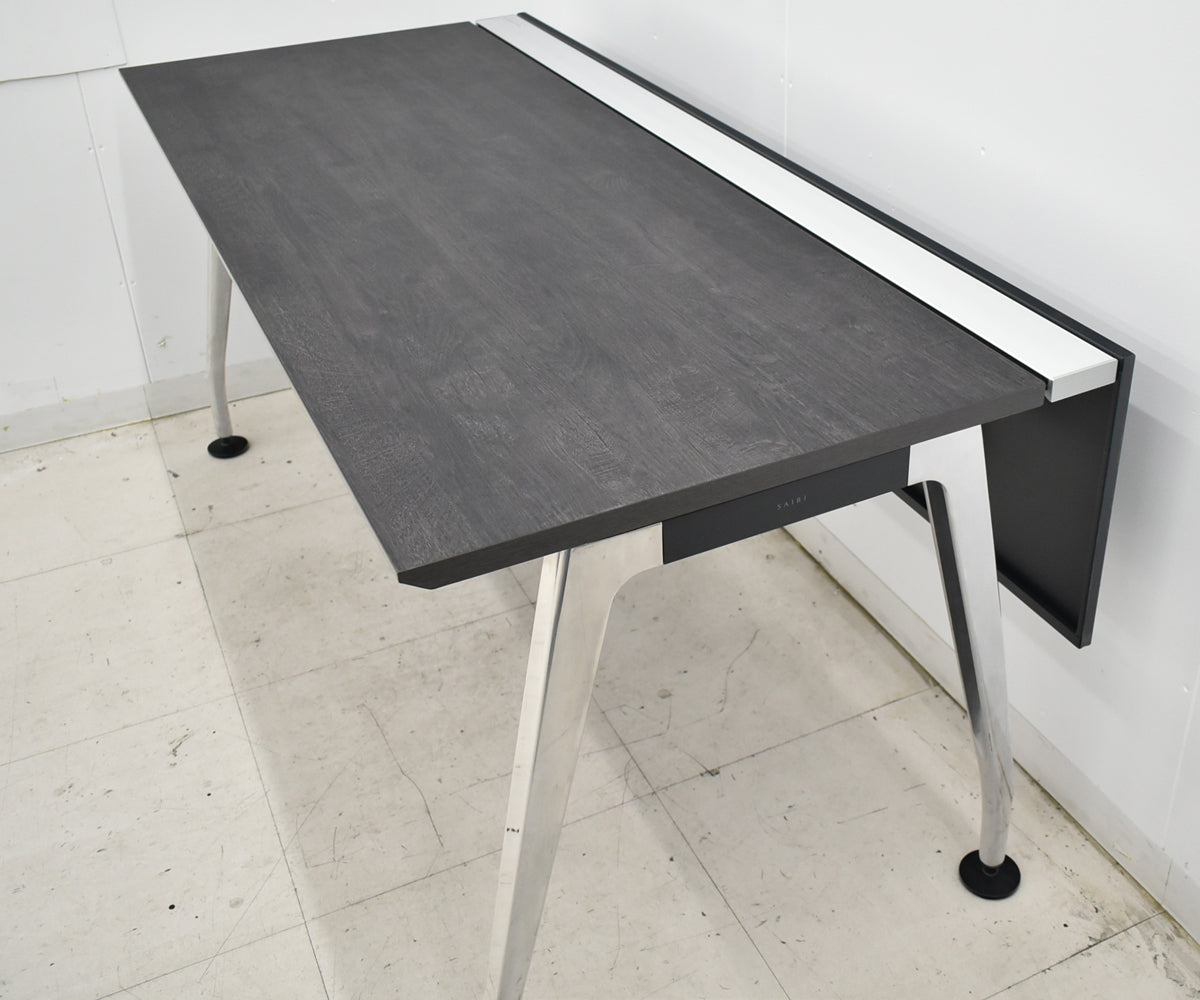 【中古】コクヨ　SAIBI　マネージメントデスク　ポリッシュ脚　2022年製　幕板付　幅1600　2025112601【中古オフィス家具】