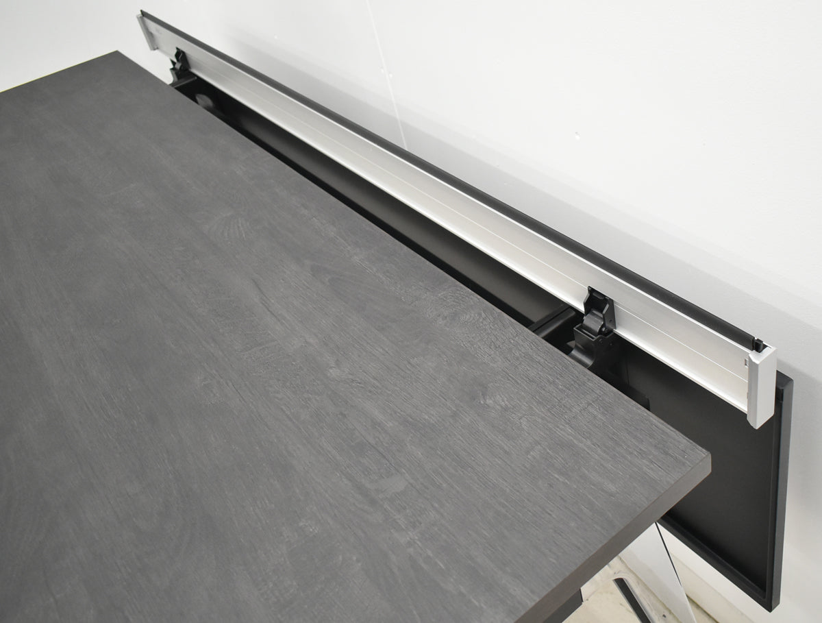 【中古】コクヨ　SAIBI　マネージメントデスク　ポリッシュ脚　2022年製　幕板付　幅1600　2025112601【中古オフィス家具】