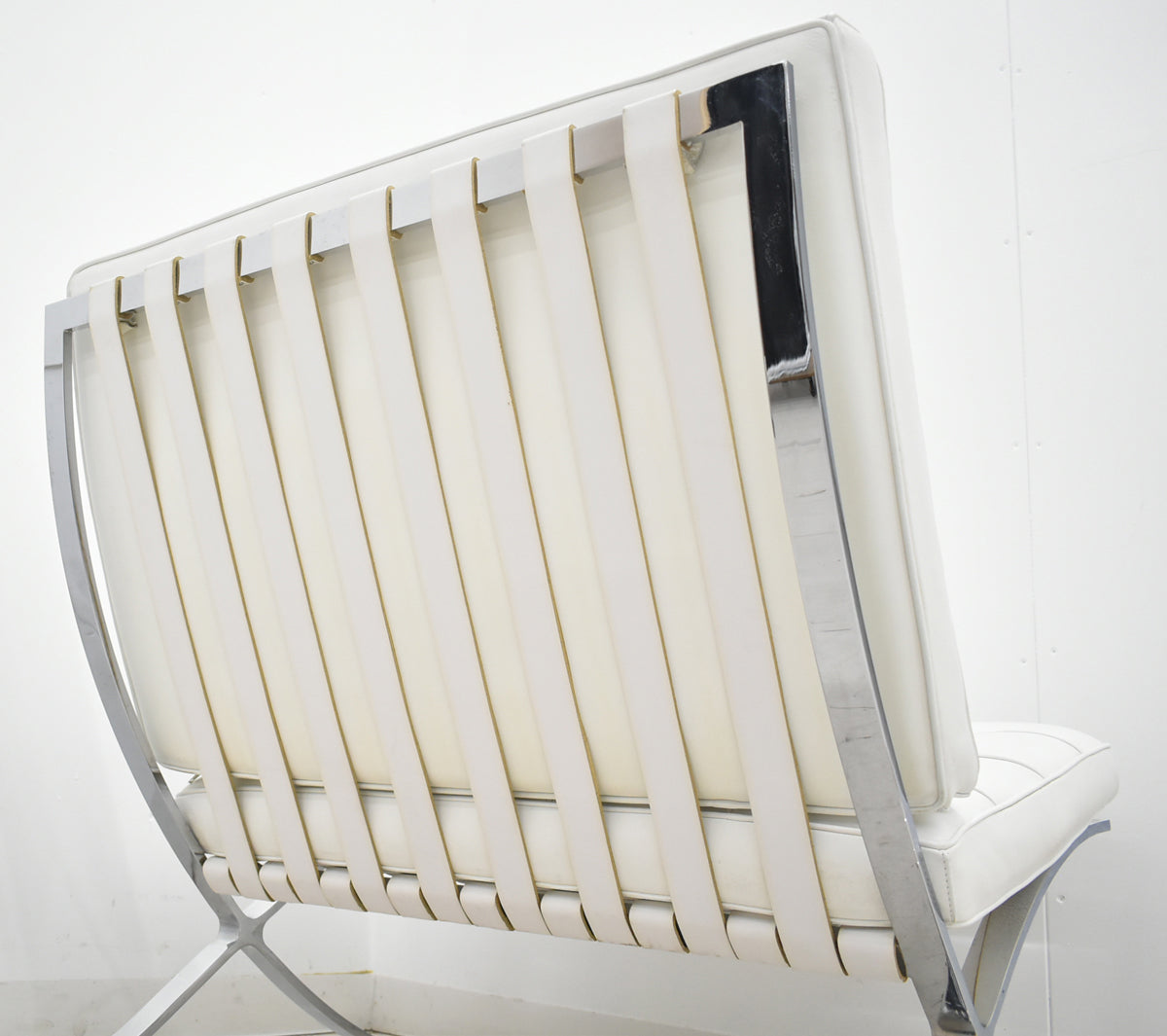 【中古】リプロダクト　バルセロナチェア　本革　幅780　2025112703【中古オフィス家具】