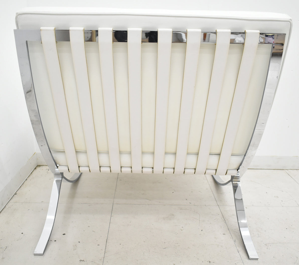 【中古】リプロダクト　バルセロナチェア　本革　幅780　2025112703【中古オフィス家具】