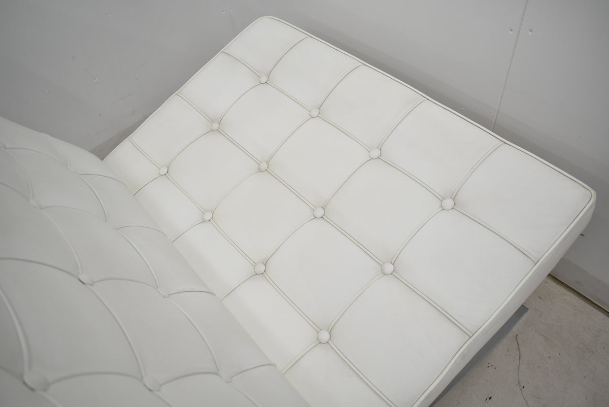 【中古】リプロダクト　バルセロナチェア　本革　幅780　ホワイト　2025112802【中古オフィス家具】