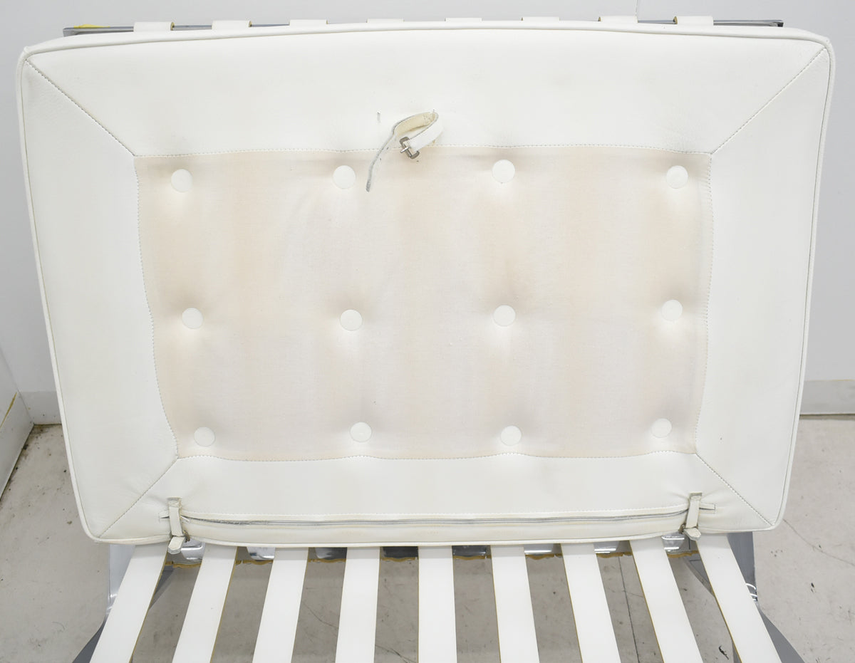 【中古】リプロダクト　バルセロナチェア　本革　幅780　ホワイト　2025112802【中古オフィス家具】