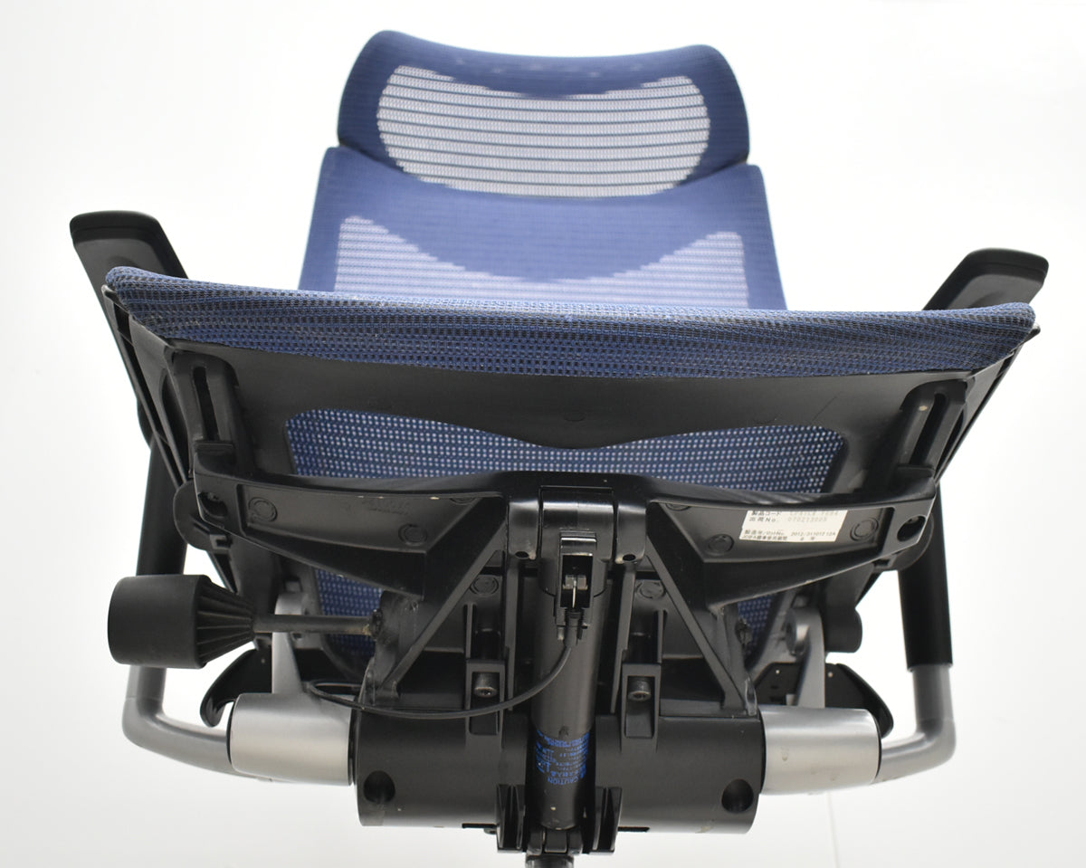 【中古】オカムラ　バロン　エクストラハイバック　ヘッドレスト　可動肘　ミディアムブルー　2025120102【中古オフィス家具】