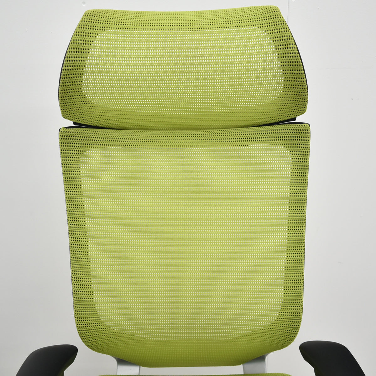 【中古】オカムラ　バロン　エクストラハイバック　ヘッドレスト　可動肘　ライムグリーン　2025120201【中古オフィス家具】