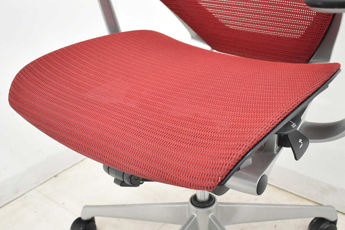 【中古】オカムラ　バロン　エクストラハイバック　ヘッドレスト　固定肘　レッド　2025120202【中古オフィス家具】