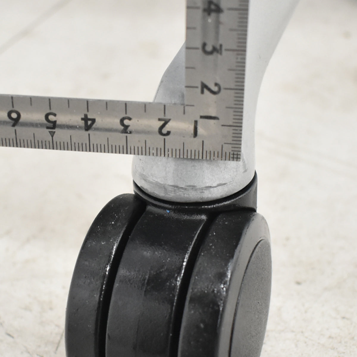 【中古】オカムラ　バロン　ハイバック　可動肘　ウレタンキャスター　ブラック　2025120204【中古オフィス家具】