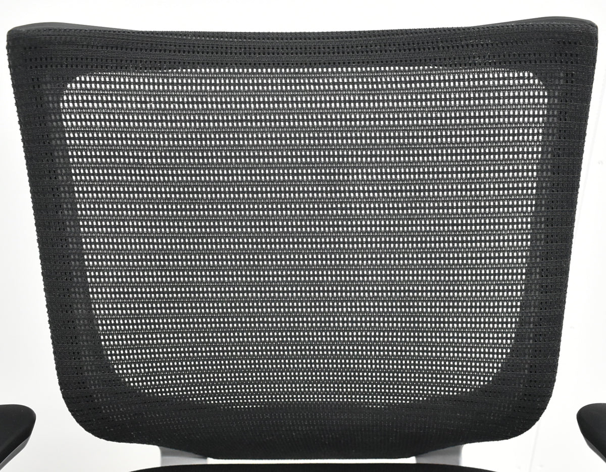 【中古】オカムラ　バロン　ローバック　固定肘　シルバー脚　ブラック　2025120205 【中古オフィス家具】