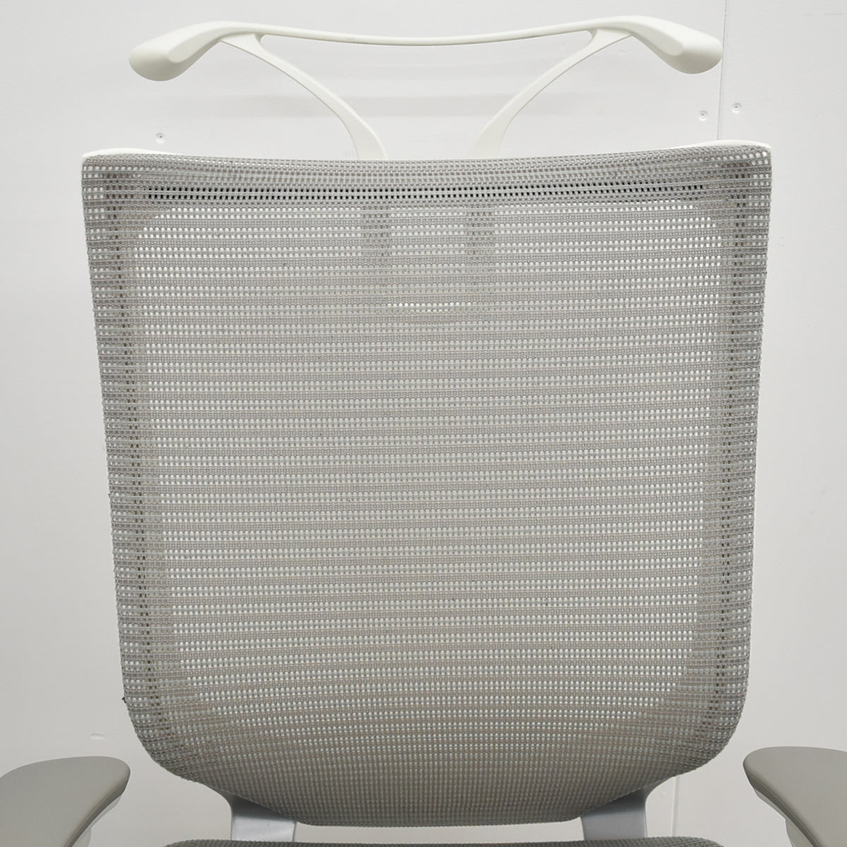 【中古】オカムラ　バロン　ハイバック　可動肘　ハンガー　2017年製　グレー　2025120206【中古オフィス家具】