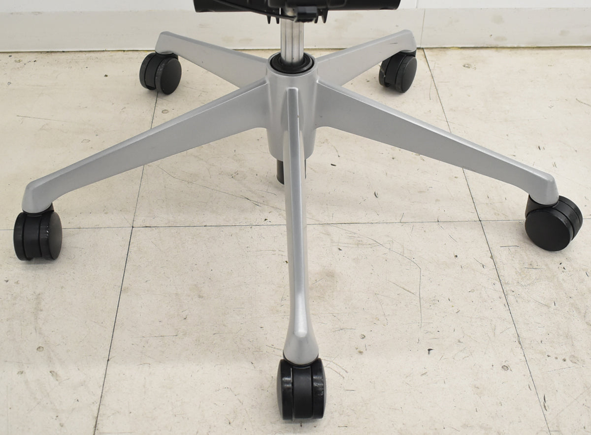 【中古】オカムラ　バロン　ハイバック　可動肘　ハンガー　2017年製　グレー　2025120206【中古オフィス家具】