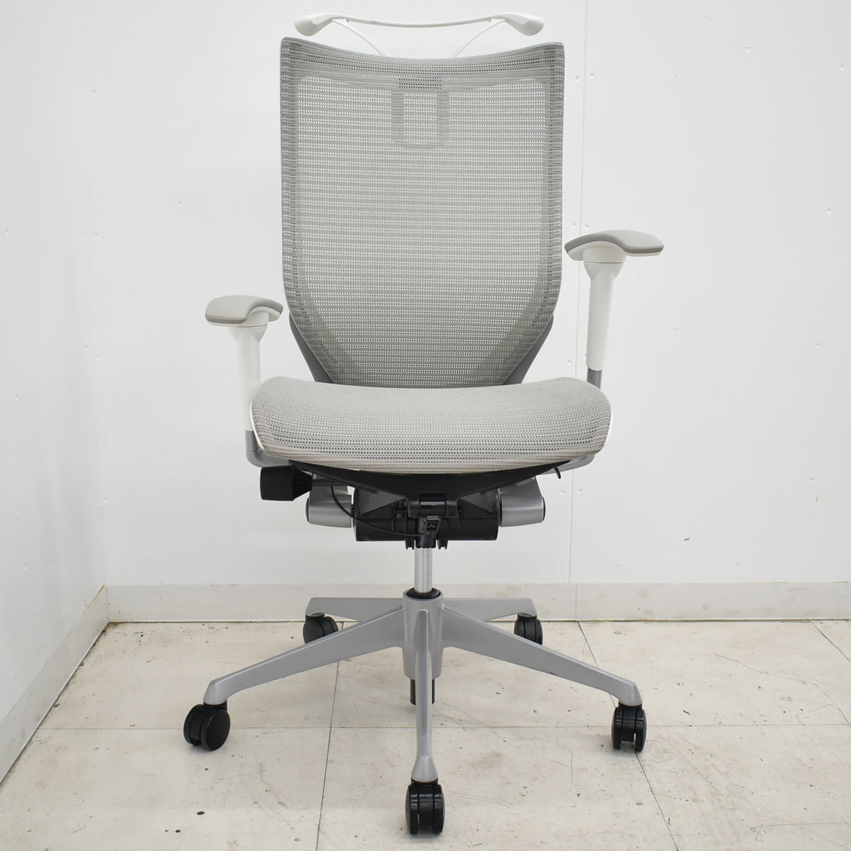 【中古】オカムラ　バロン　ハイバック　可動肘　ハンガー　2019年製　グレー　2025120207【中古オフィス家具】