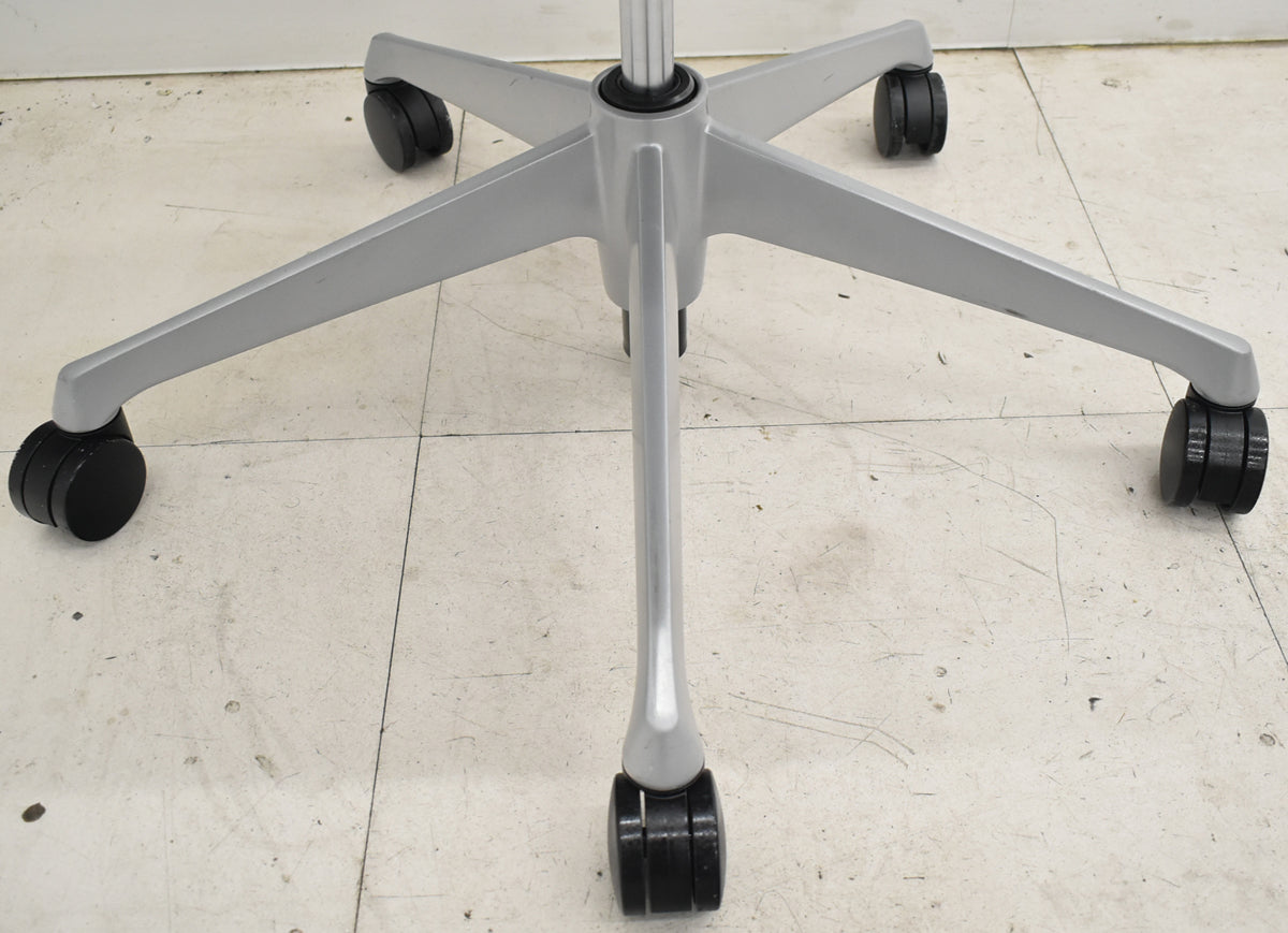 【中古】オカムラ　バロン　ハイバック　可動肘　ハンガー　2019年製　グレー　2025120207【中古オフィス家具】