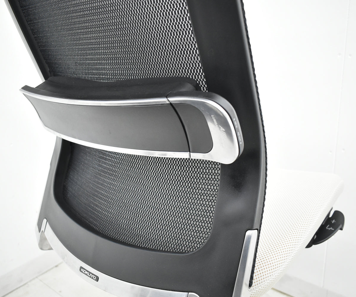 【中古】コクヨ　エアフォート　肘なし　エアランバーサポート　ポリッシュ　アイボリー　2025120303【中古オフィス家具】