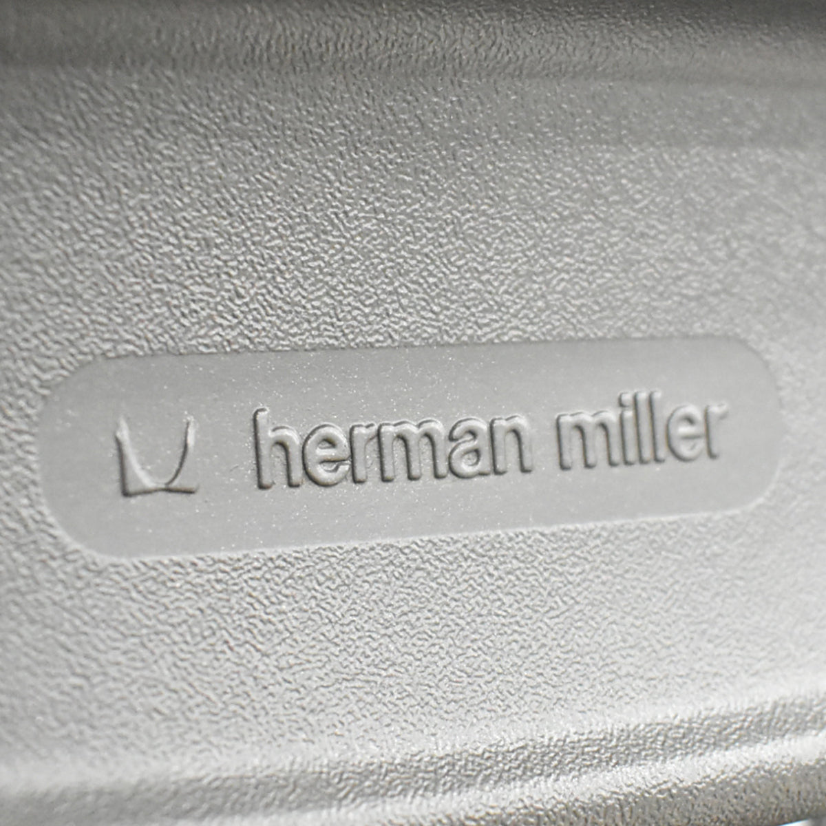 【中古】ハーマンミラー　アーロンチェア　Bサイズ　フル装備　ランバーサポート　ブラック　2025120304【中古オフィス家具】