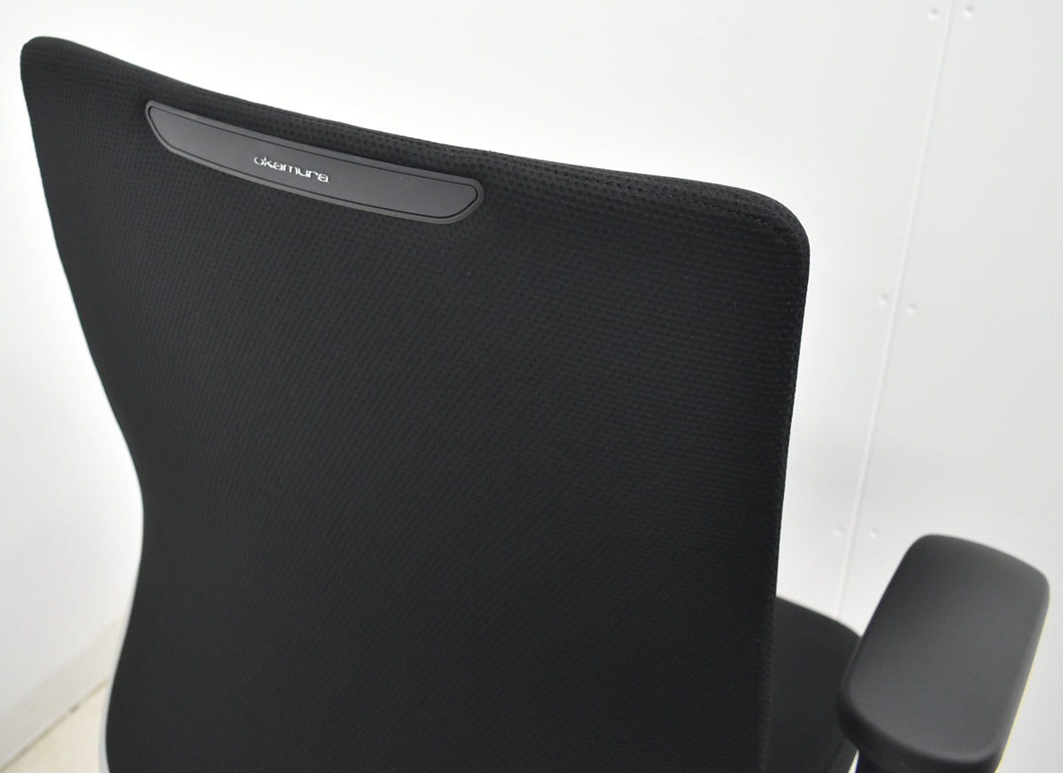 【中古】オカムラ　コーラル　ハイバック　可動肘　シルバー脚　ブラック　2025120306【中古オフィス家具】