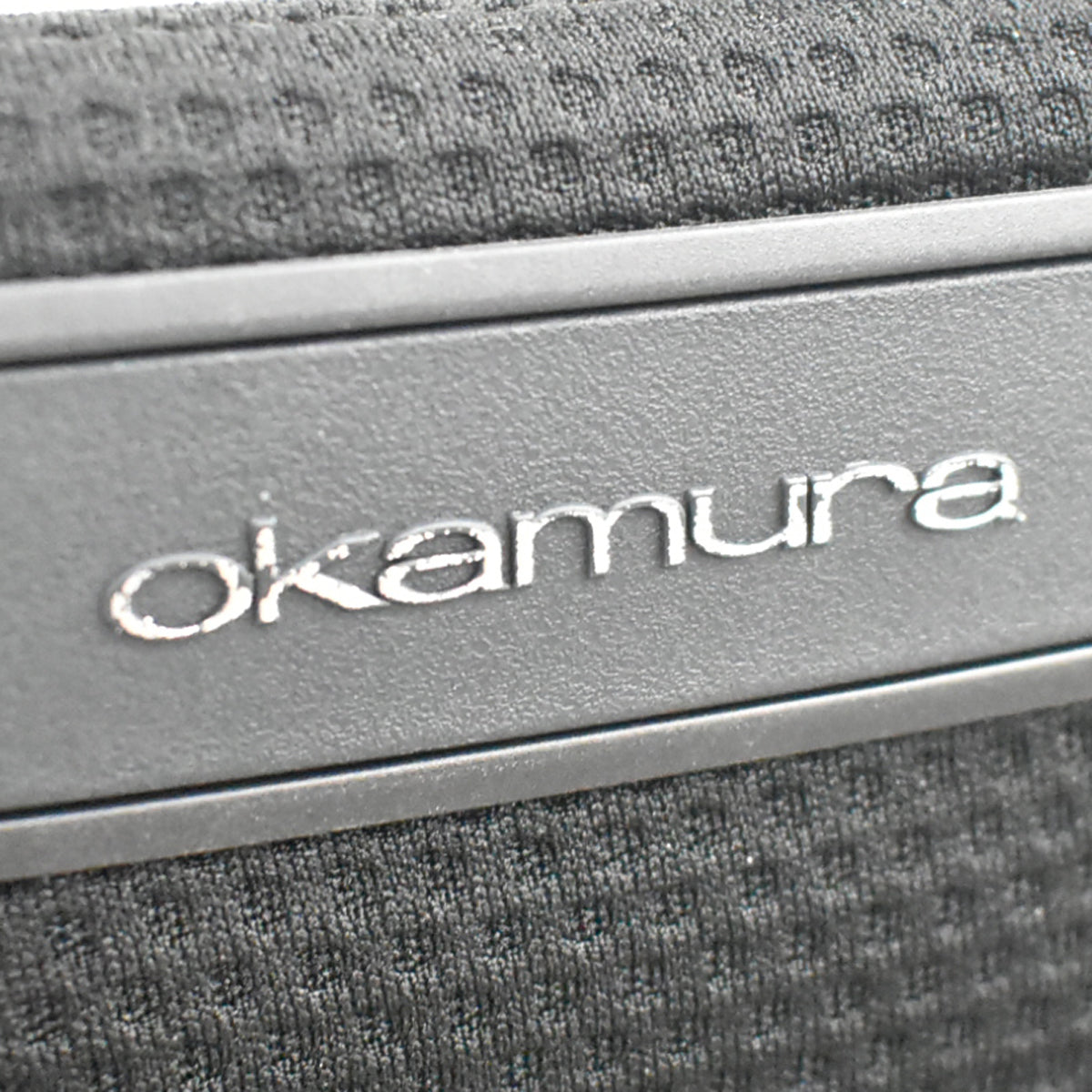 【中古】オカムラ　コーラル　ハイバック　可動肘　シルバー脚　ブラック　2025120306【中古オフィス家具】