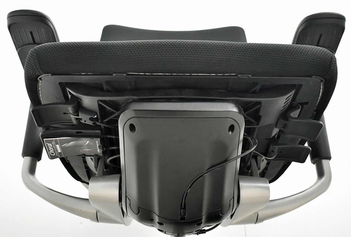 【中古】オカムラ　コーラル　ハイバック　可動肘　シルバー脚　ブラック　2025120306【中古オフィス家具】