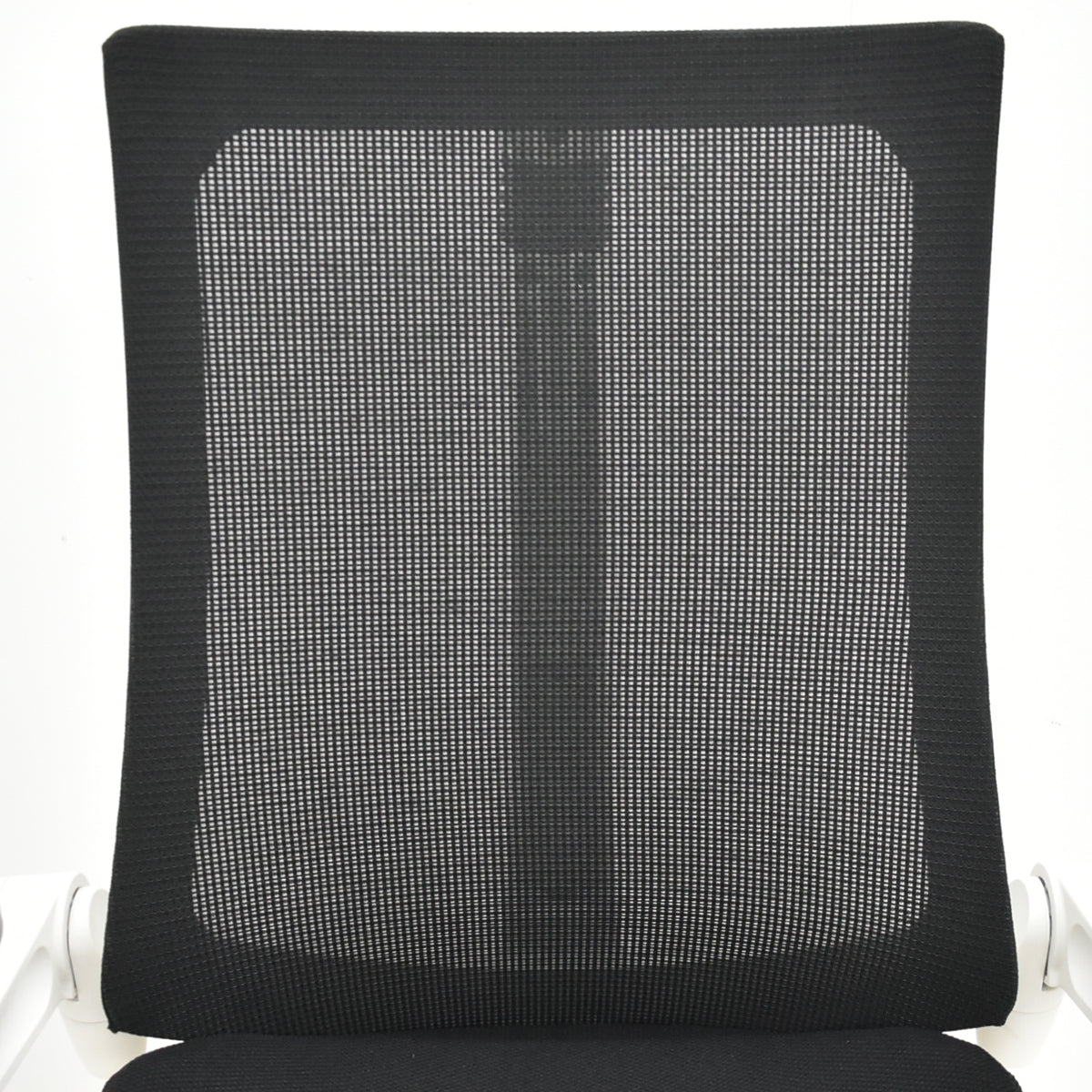 【中古】イトーキ　アクトチェア　４Ｄリンクアーム　ホワイトフレーム　ポリッシュ　2020年製　ブラック　　2025120402【中古オフィス家具】